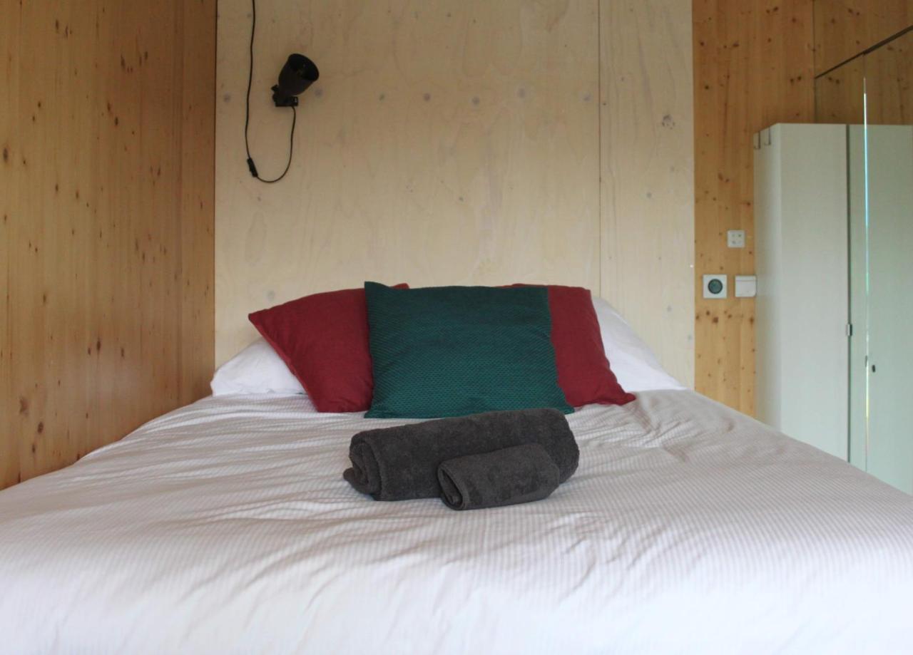 Roots Tiny House Apartment Tilburg Ngoại thất bức ảnh