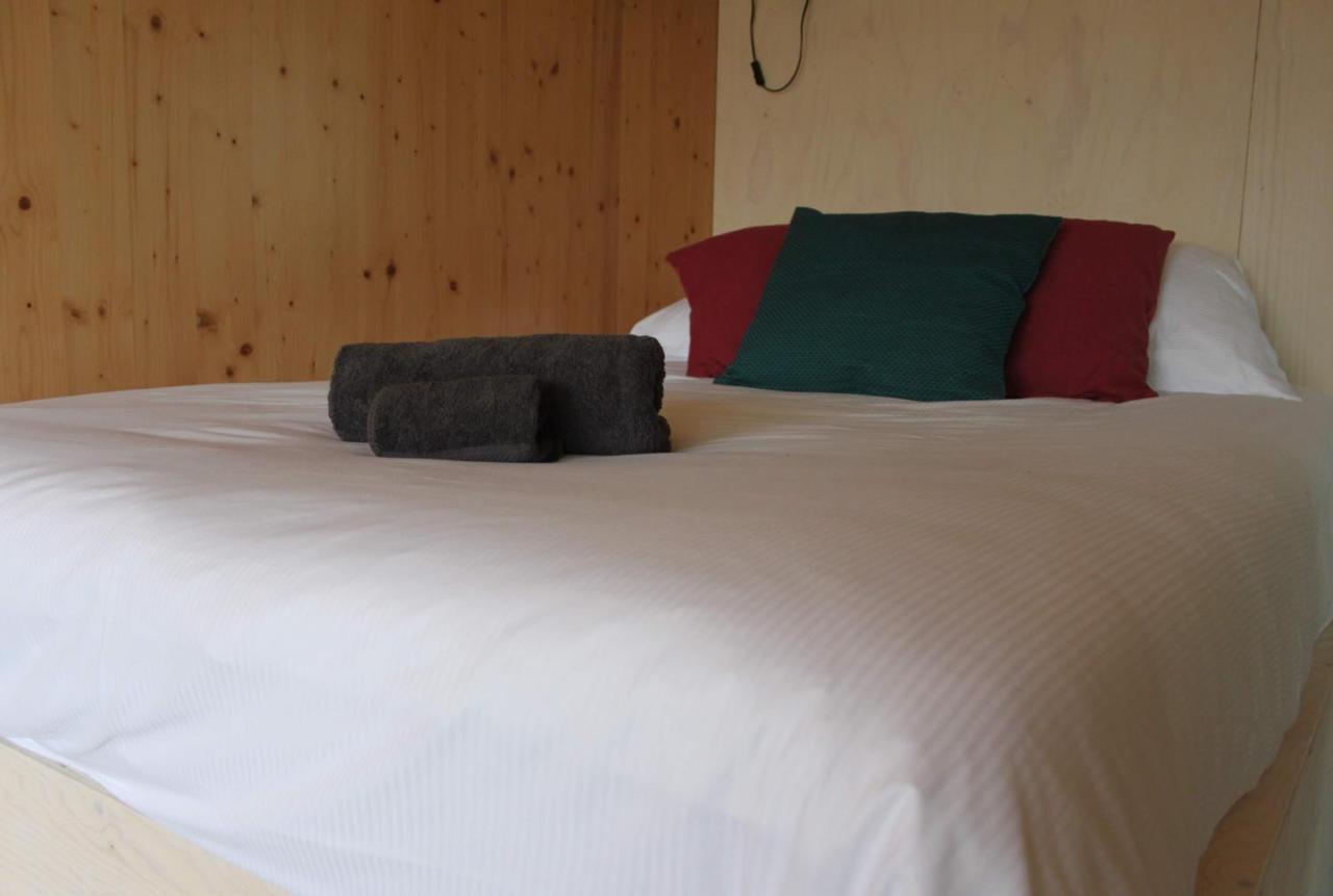 Roots Tiny House Apartment Tilburg Ngoại thất bức ảnh
