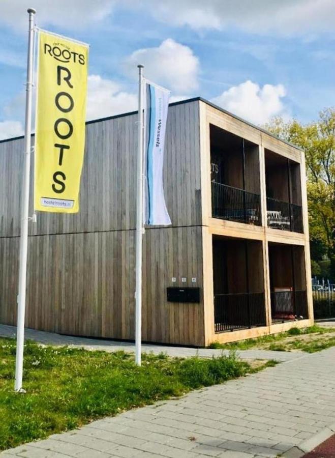 Roots Tiny House Apartment Tilburg Ngoại thất bức ảnh